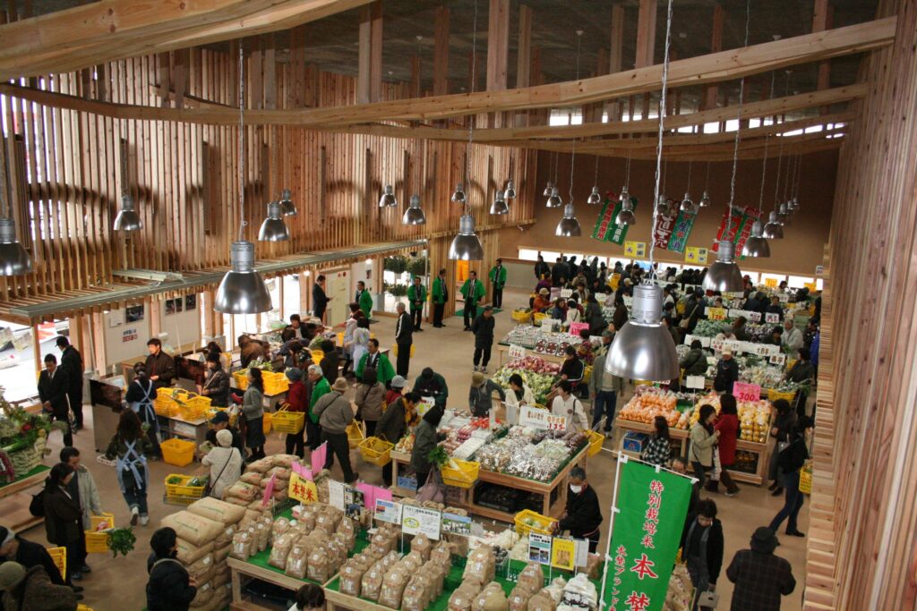 とれ た て 産直 館 印西 店